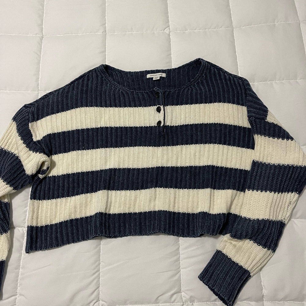 American Eagle sweater